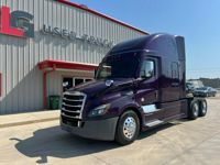 2022 Freightliner CASCADIA 126