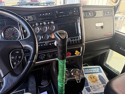 2020 Kenworth W900L