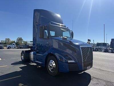 2020 Volvo VNL42T