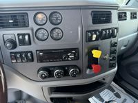 2015 Peterbilt 579-117