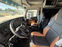 2022 Kenworth T680