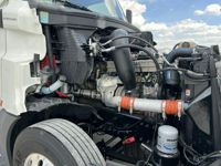 2021 Freightliner CASCADIA 126
