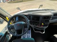 2023 Peterbilt 579