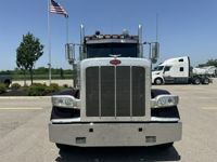 2020 Peterbilt 389