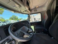 2022 Peterbilt 389