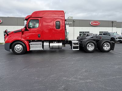 2020 Freightliner CASCADIA