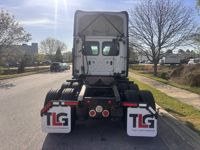 2021 Freightliner CASCADIA 126