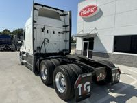 2021 Freightliner CASCADIA 116