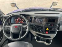 2023 Peterbilt 579