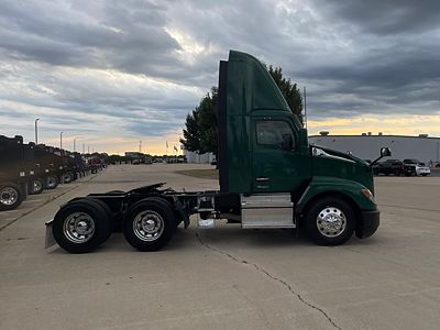2023 Kenworth T680
