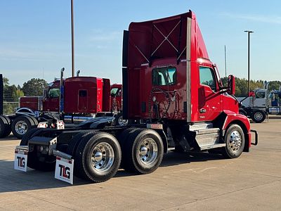 2023 Kenworth T680