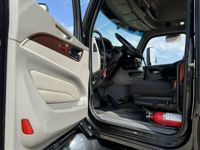 2022 Peterbilt 579