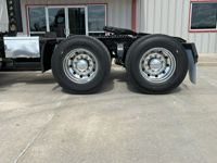 2021 Freightliner CASCADIA 126