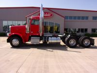 2020 Peterbilt 389