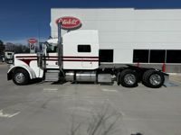 2022 Peterbilt 389