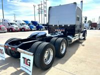 2023 Peterbilt 389