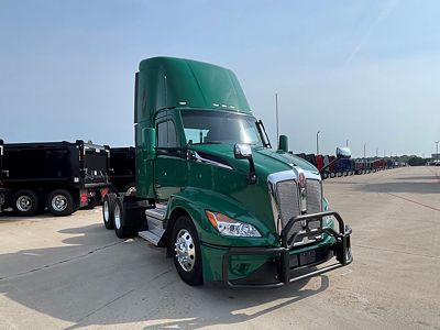 2023 Kenworth T680