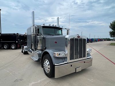 2024 Peterbilt 389