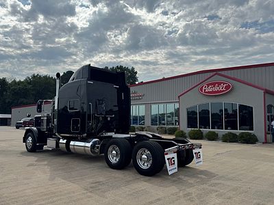 2022 Peterbilt 389
