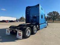 2023 Peterbilt 579