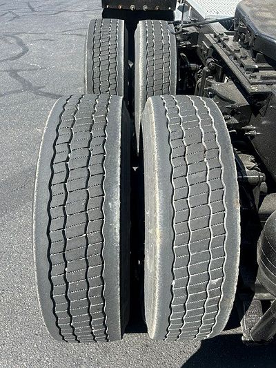 2021 Peterbilt 579
