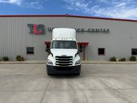 2021 Freightliner CASCADIA 126