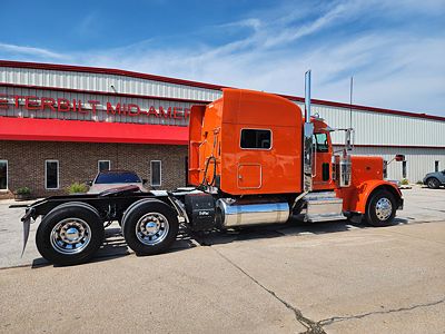2017 Peterbilt 389