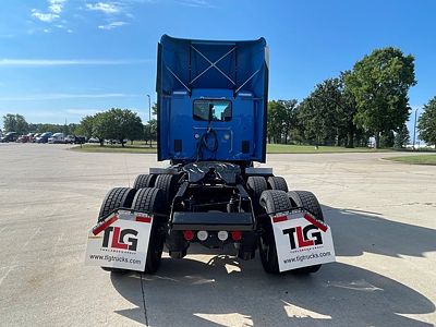 2023 Kenworth T680