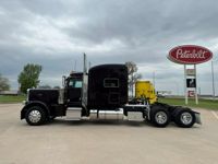 2023 Peterbilt 389