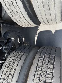 2022 Peterbilt 579