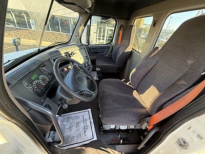 2020 Freightliner CASCADIA 125