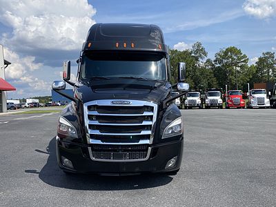 2023 Freightliner CASCADIA 126