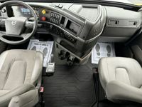 2020 Volvo VNL64T760