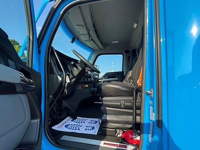 2023 Kenworth T680