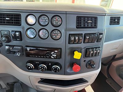 2020 Peterbilt 567