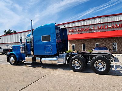 2017 Peterbilt 389
