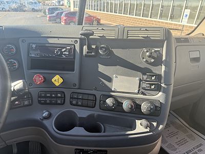 2018 Freightliner CASCADIA 125