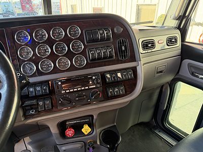 2024 Peterbilt 389-131