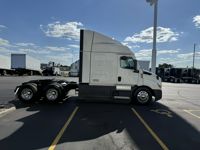 2022 Freightliner CASCADIA 116