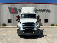 2021 Freightliner CASCADIA 126