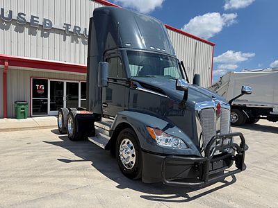 2023 Kenworth T680