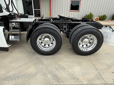 2022 Kenworth T680