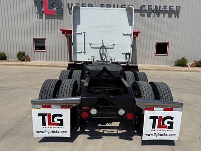 2022 Peterbilt 389