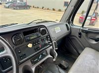 2014 Freightliner M2-106