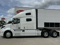 2021 Volvo VNL64T760