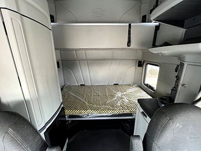 2021 Peterbilt 579