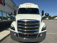 2022 Freightliner CASCADIA 116