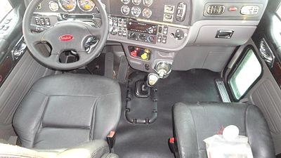 2018 Peterbilt 389
