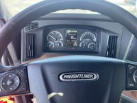 2021 Freightliner CASCADIA 126