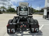 2020 Freightliner CASCADIA 125